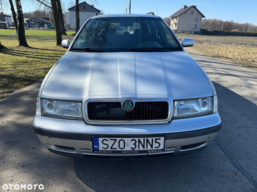 Skoda Octavia 1.8T Elegance - 2