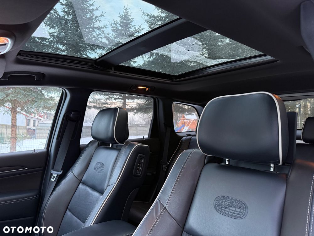 Jeep Grand Cherokee - 14
