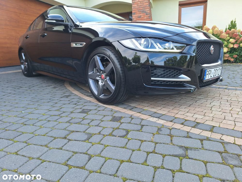 Jaguar XE 20d R-Sport - 6