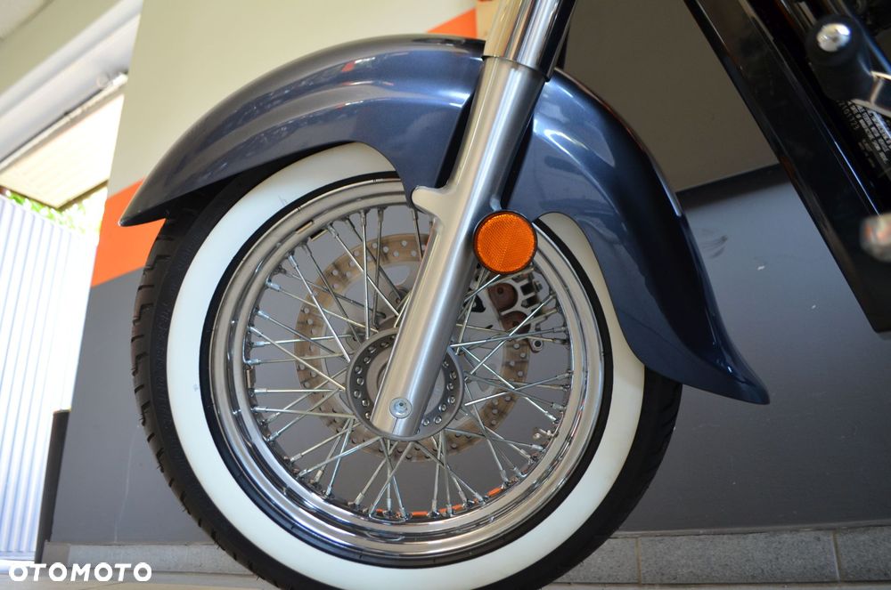Suzuki VL 800 Volusia - Boulevard C50 - 25
