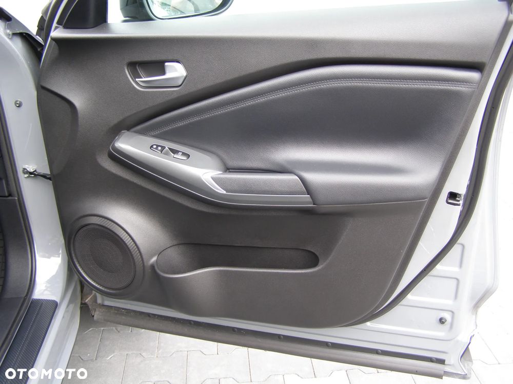Nissan Juke 1.0 DIG-T N-Connecta DCT - 16