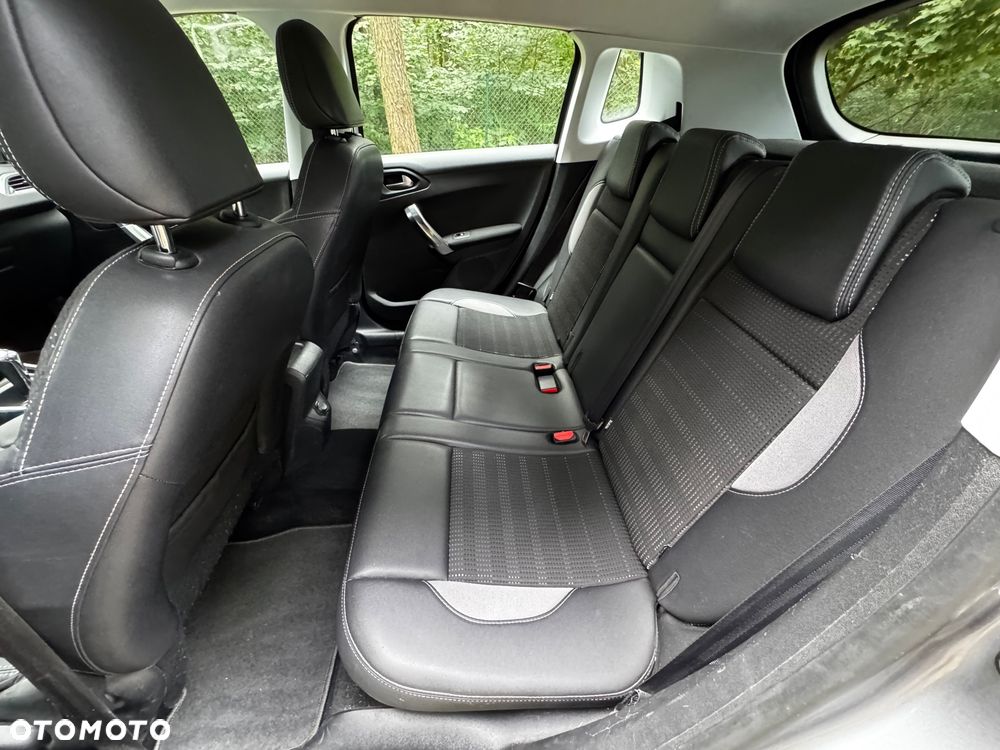 Peugeot 2008 - 15
