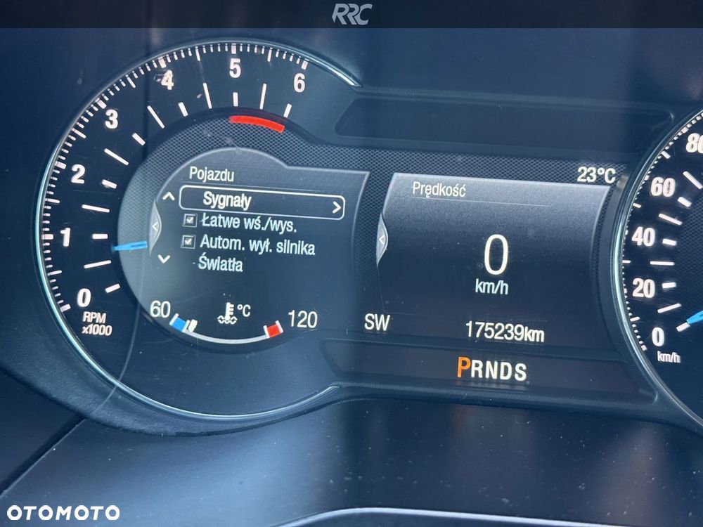 Ford S-Max 2.0 TDCi Titanium PowerShift - 32