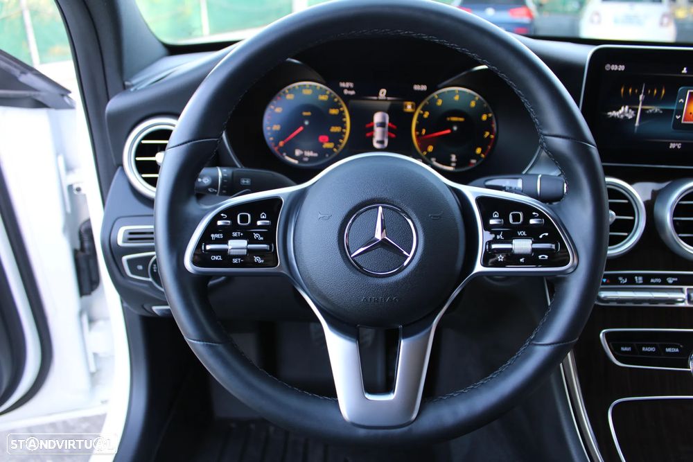 Mercedes-Benz C 300 4Matic 9G-TRONIC AMG Line Advanced - 20