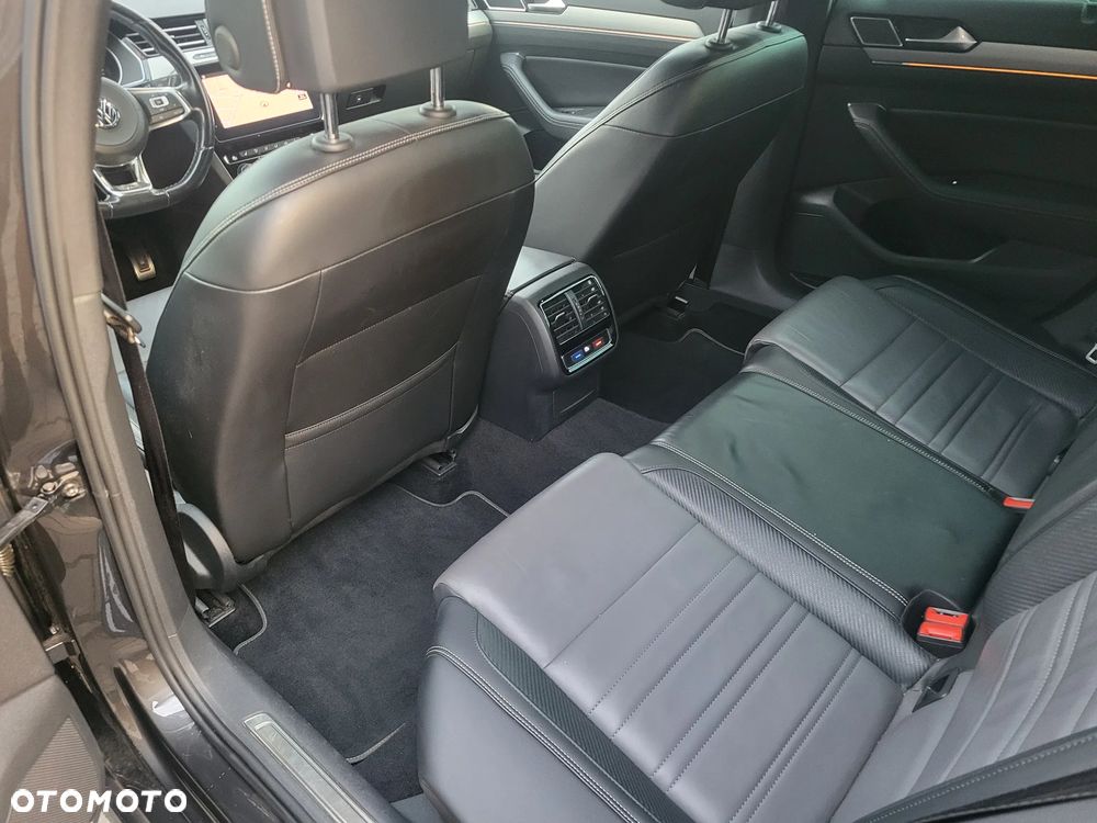 Volkswagen Passat - 20