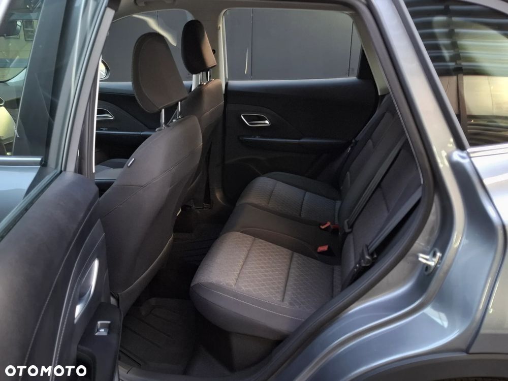 MG ZS - 16