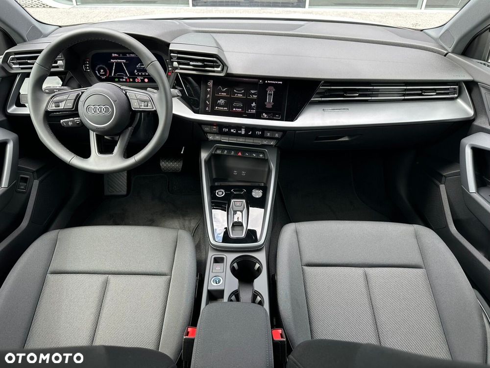Audi A3 Sportback - 16