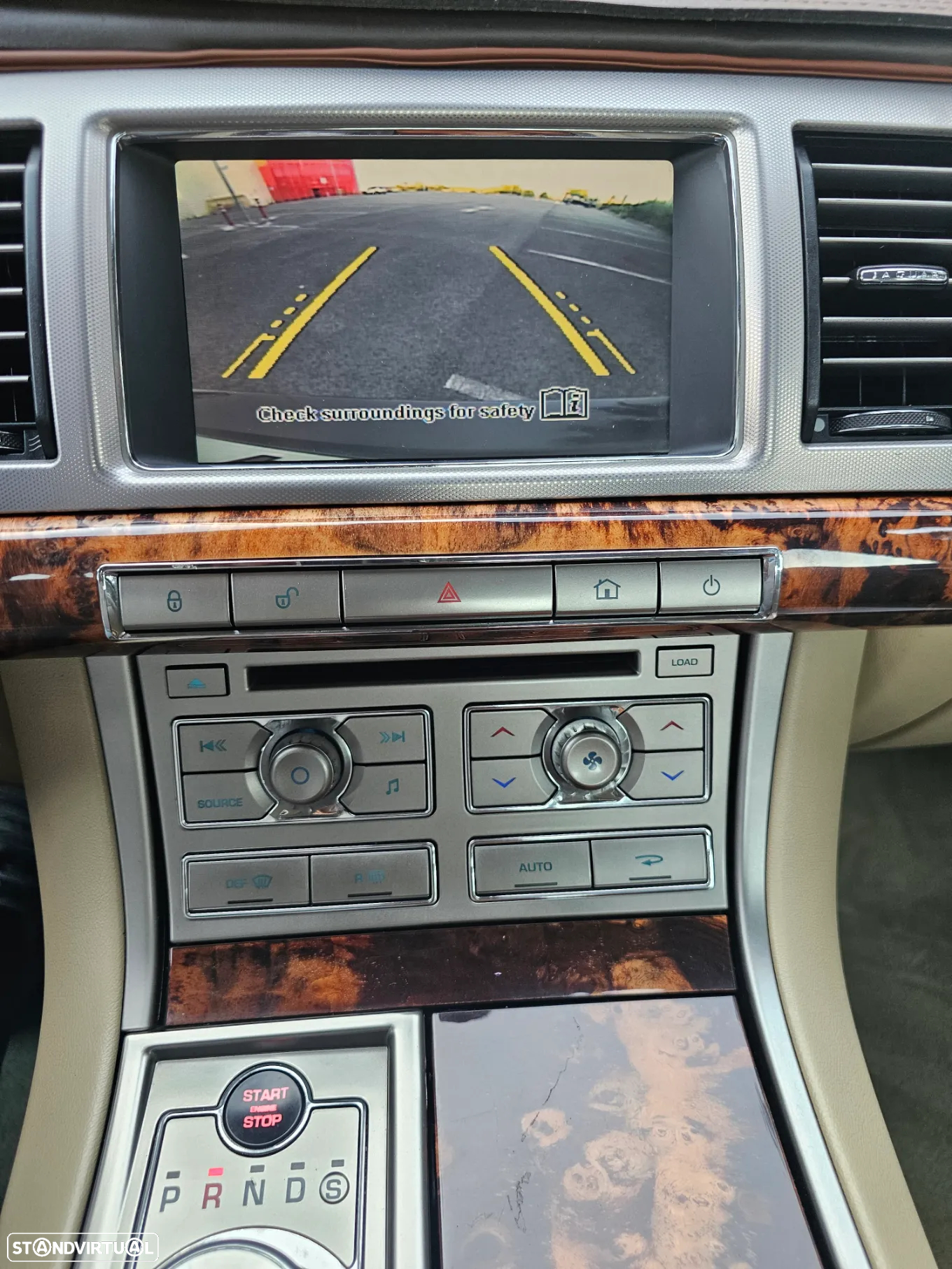 Jaguar XF 3.0 D V6 Premium Luxury - 12