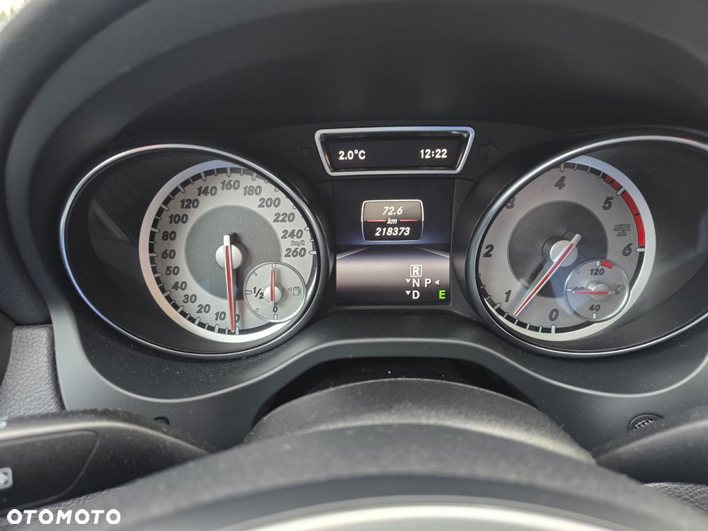 Mercedes-Benz CLA 220 d 7G-DCT - 23