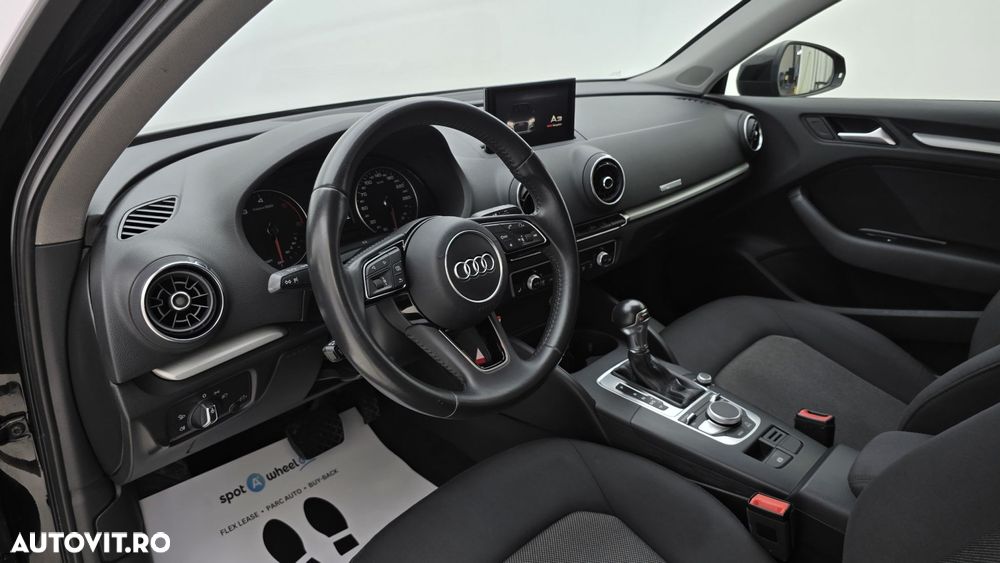 Audi A3 Sportback 1.6 TDI S tronic - 13