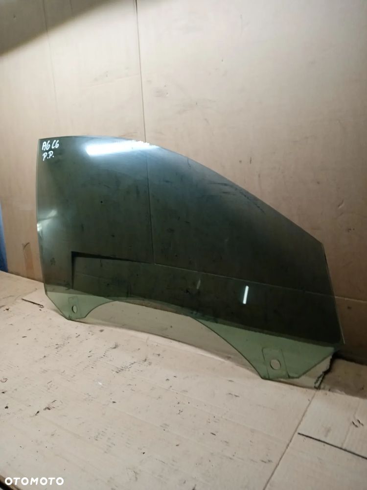 Szyba drzwi prawy przód przednia prawa Audi A6 C6 AS2 07r - 2