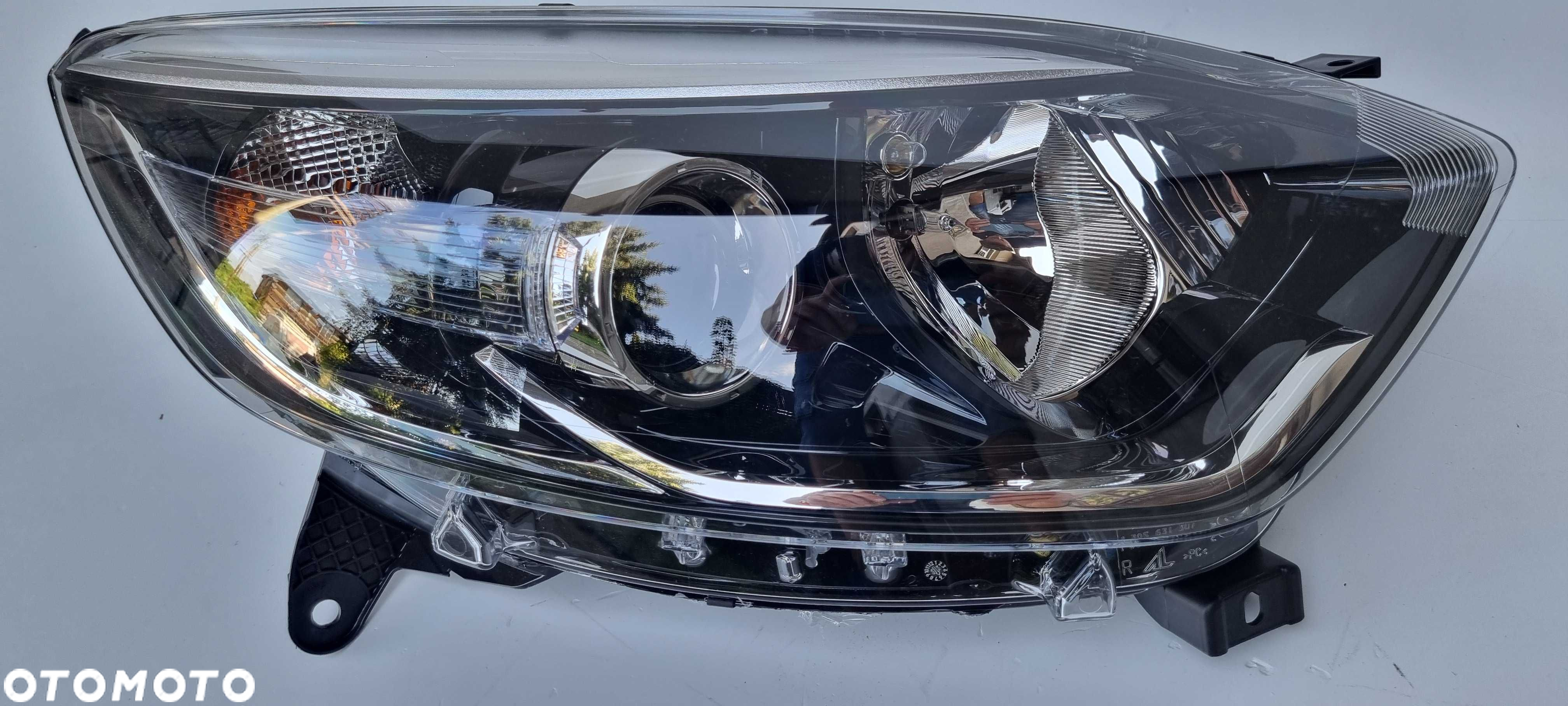 RENAULT CAPTUR I Lampa Reflektor Prawy r13-19 NOWY Kraków - 3
