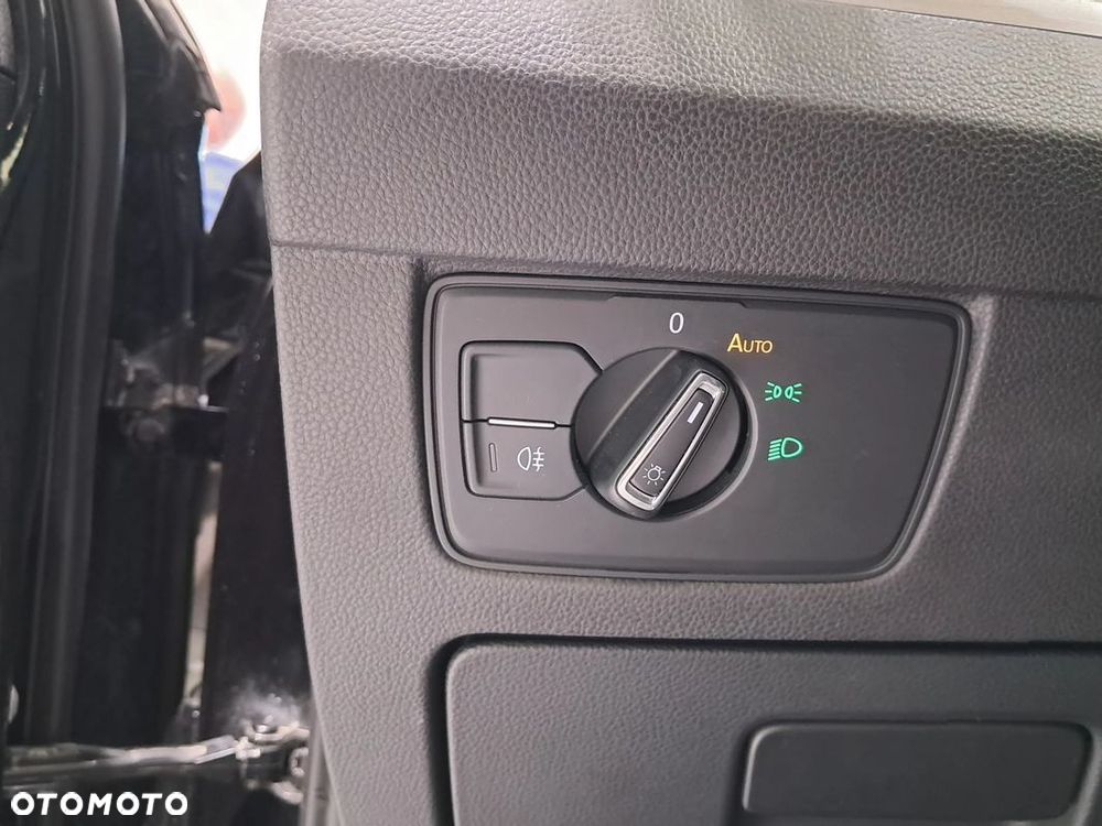 Volkswagen Passat 2.0 TDI BMT Trendline - 18