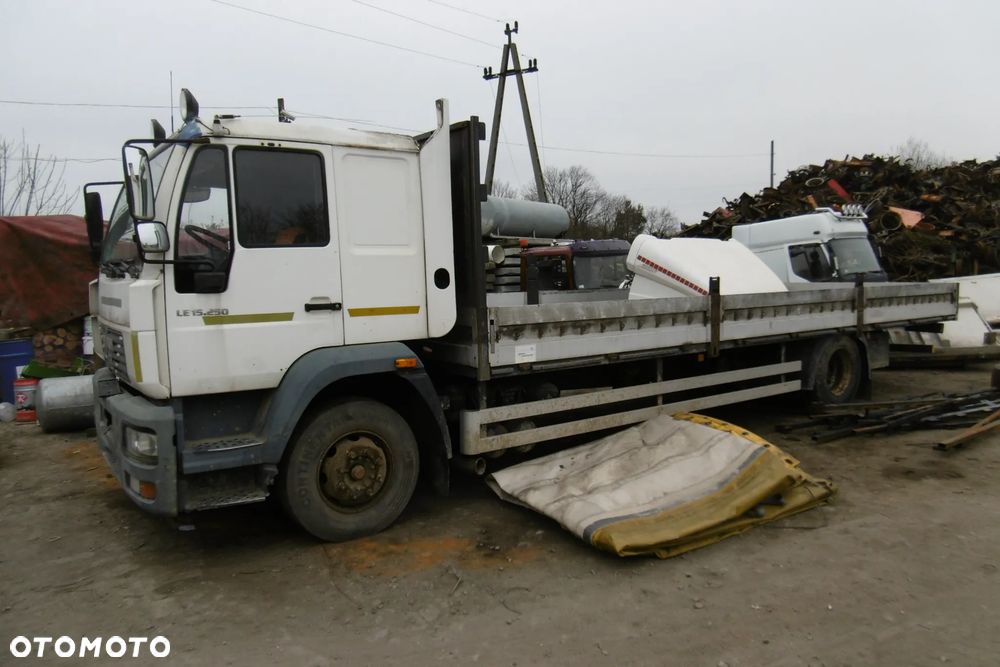 Kabina Man L2000 kompletna lub na części - 4