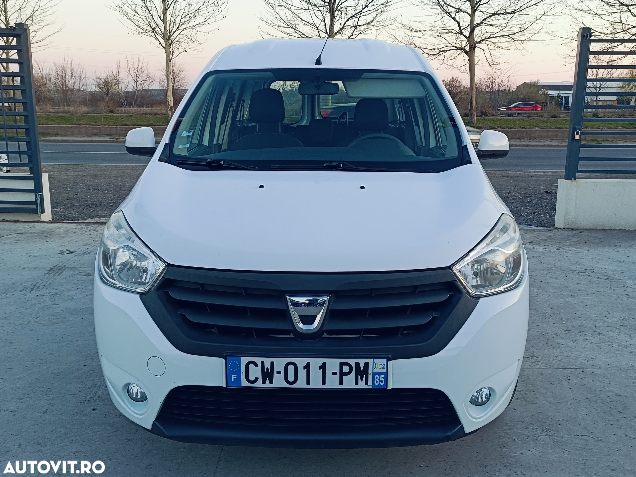 Dacia Dokker 1.5 dCi 90 CP Laureate - 3