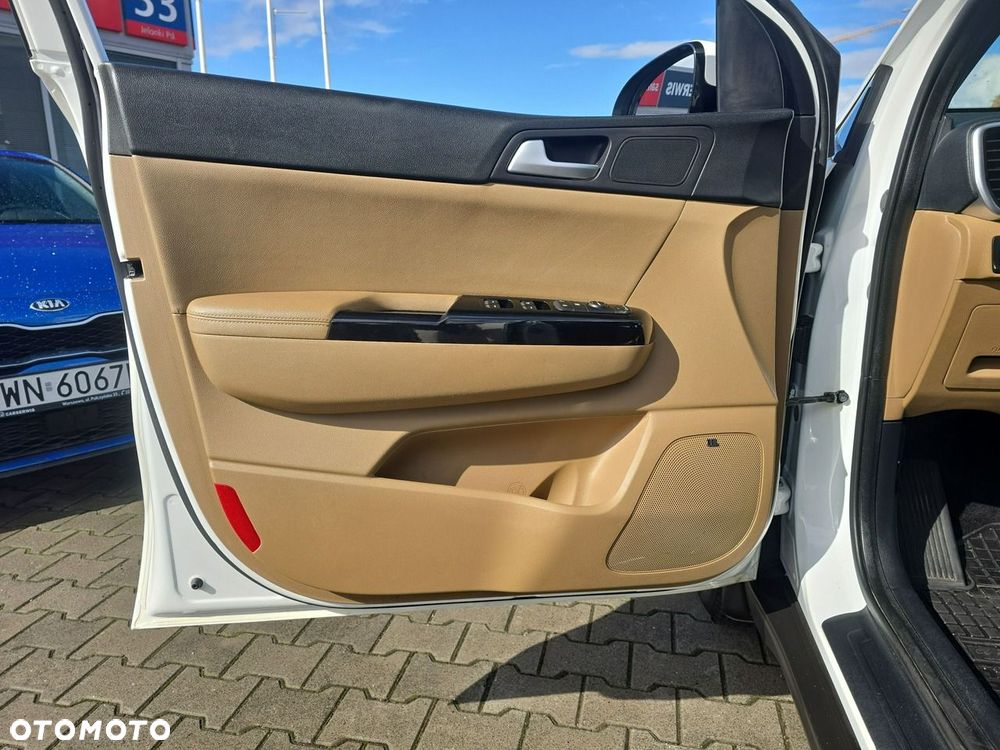 Kia Sportage - 10