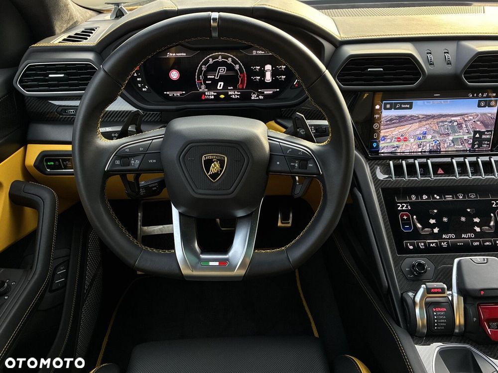 Lamborghini Urus - 12