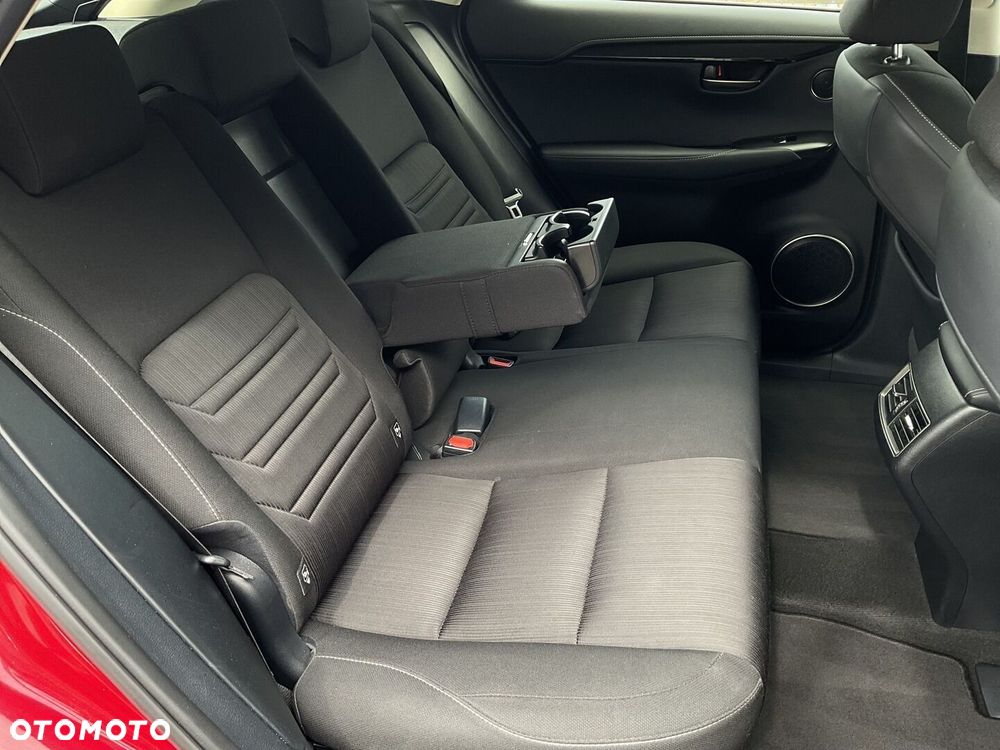 Lexus NX 300h Business Edition AWD - 13
