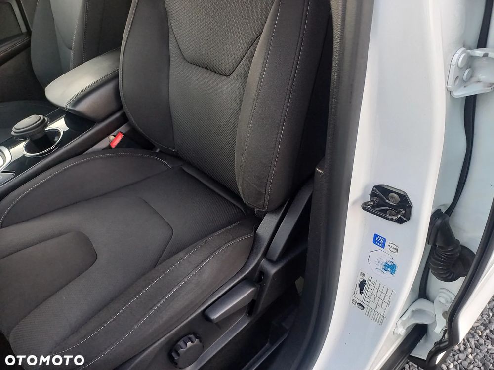 Ford Mondeo 2.0 TDCi Titanium PowerShift - 31