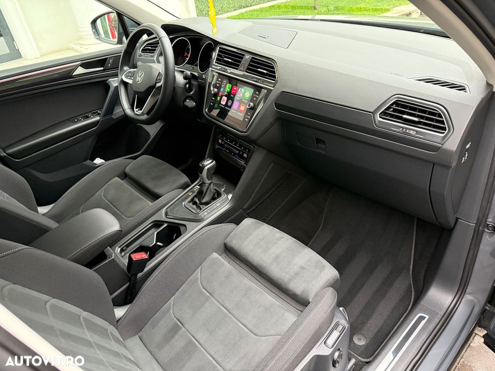Volkswagen Tiguan - 12