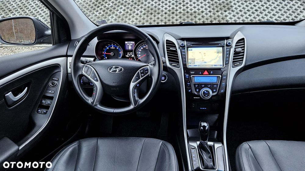 Hyundai i30 1.6 CRDi Automatik Style - 34