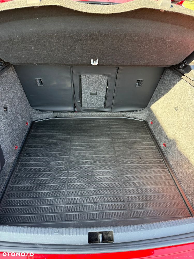 Skoda Octavia 1.6 TDI DPF Ambition - 34