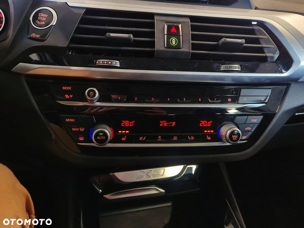 BMW X3 xDrive20i GPF Advantage sport - 7
