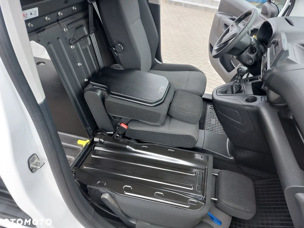 Opel Combo - 25