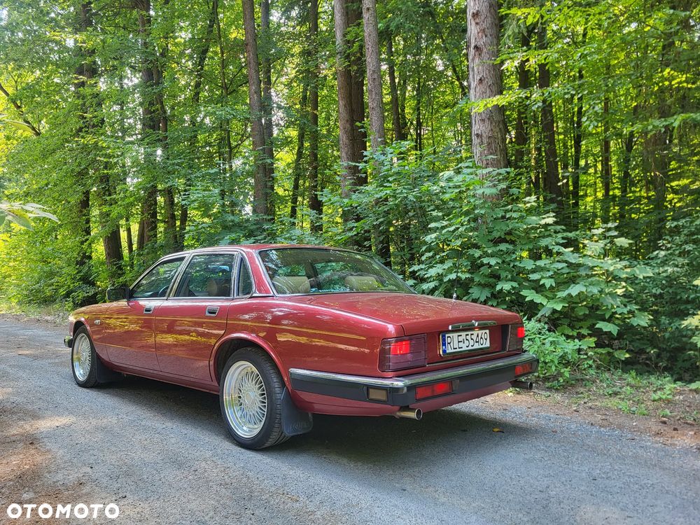 Jaguar XJ Soverign 3.2i - 7