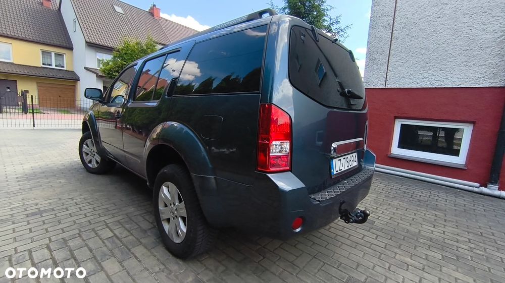 Nissan Pathfinder - 21