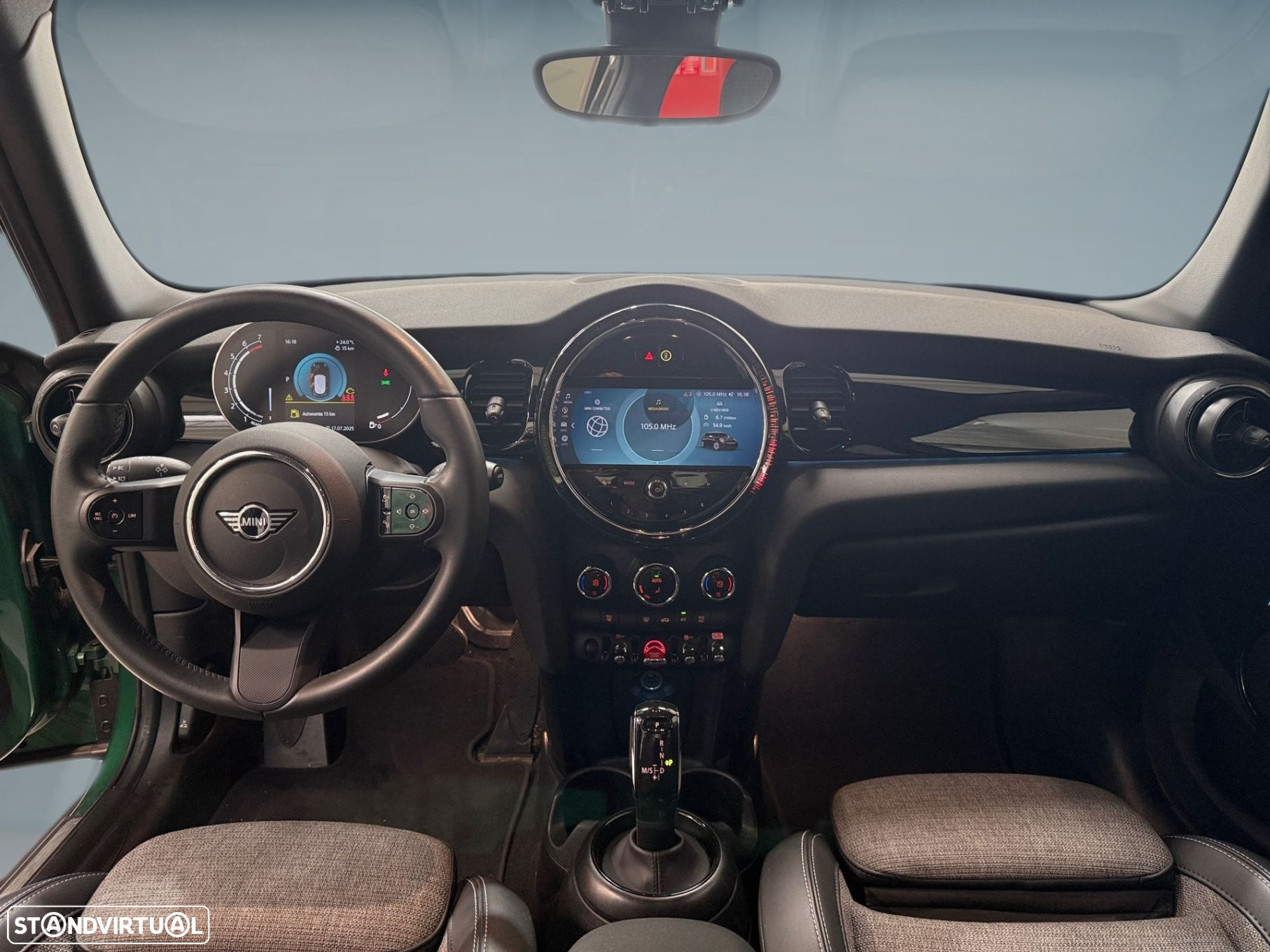 MINI 5 Portas Cooper Premium Classic Auto - 14