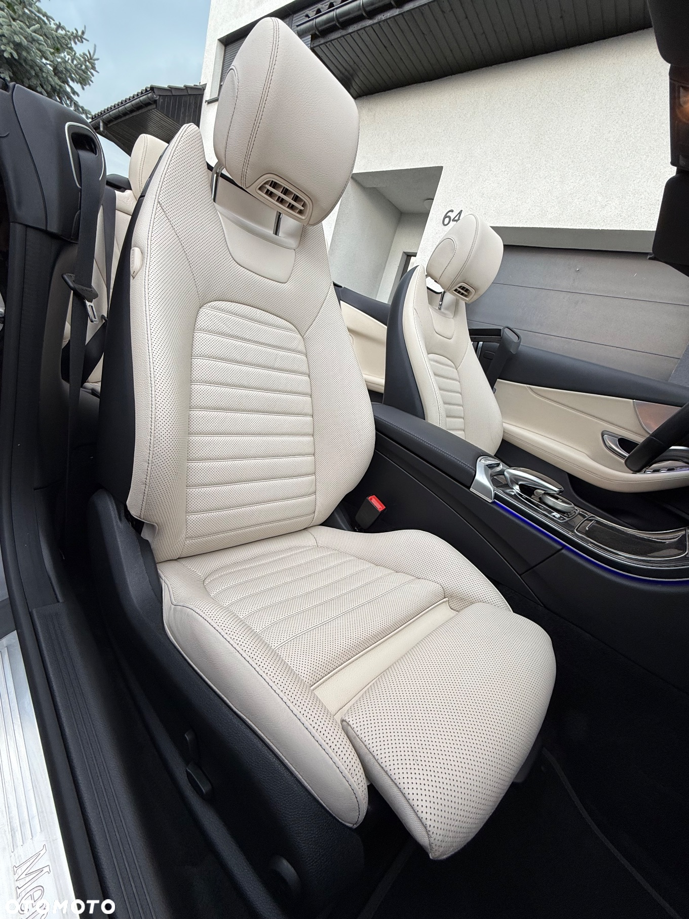 Mercedes-Benz Klasa C 220 d Cabrio 9G-TRONIC AMG Line Plus - 11