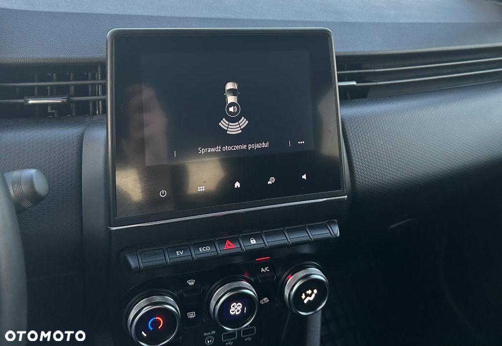 Renault Clio - 10