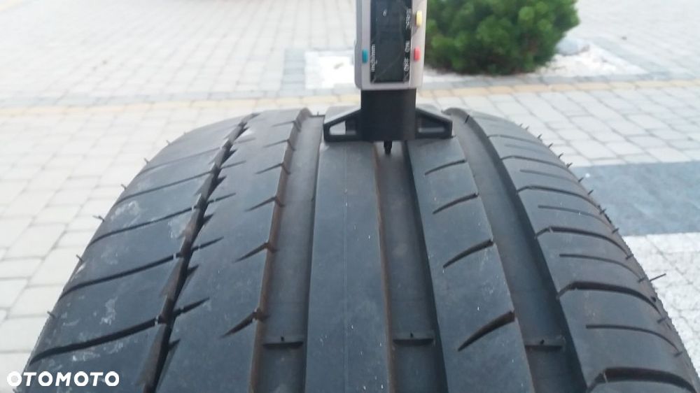 235/55/19 michelin latitude sport 101W