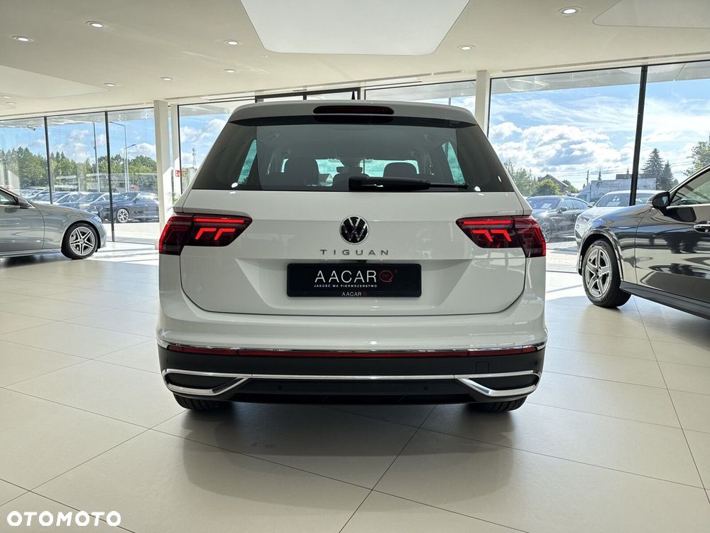 Volkswagen Tiguan - 4