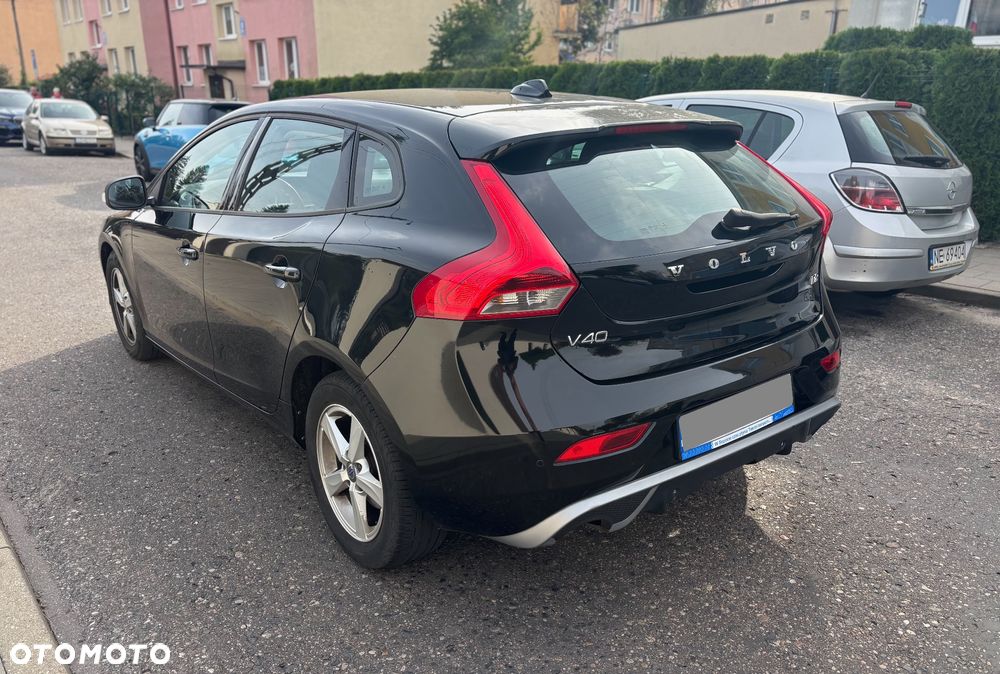 Volvo V40 D2 Momentum - 3