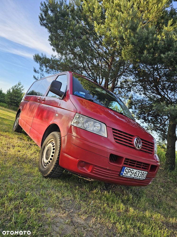Volkswagen Caravelle - 2