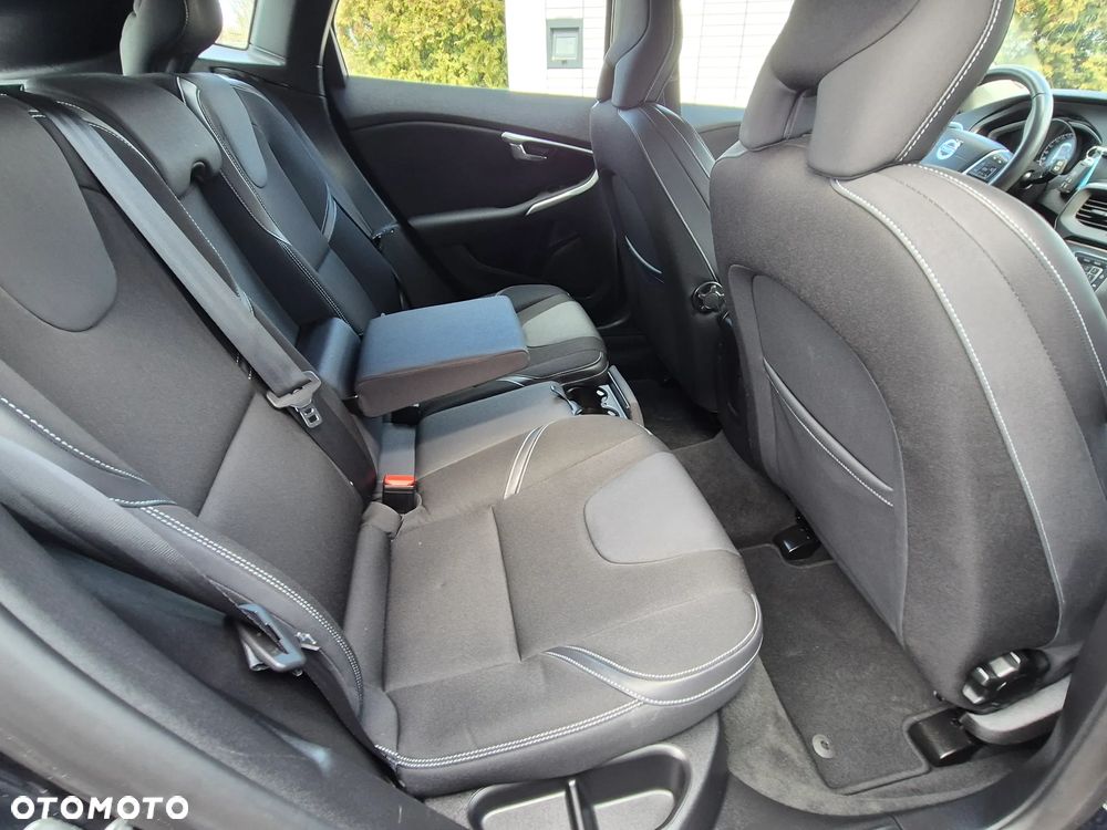 Volvo V40 D2 Momentum - 29