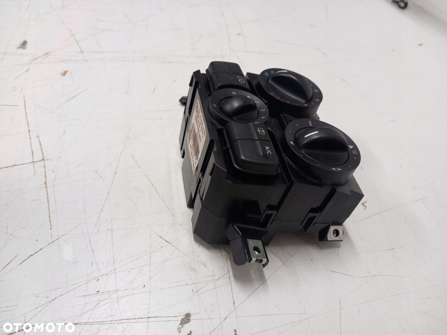 A6399060000KZ PANEL PRZEŁĄCZNIK KLIMATYZACJI MERCEDES VITO W639 - 3
