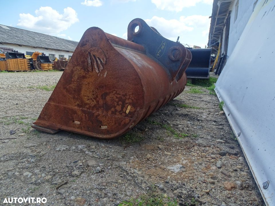Cupa taluz de 1,8 m  pt. excavatoare - 8