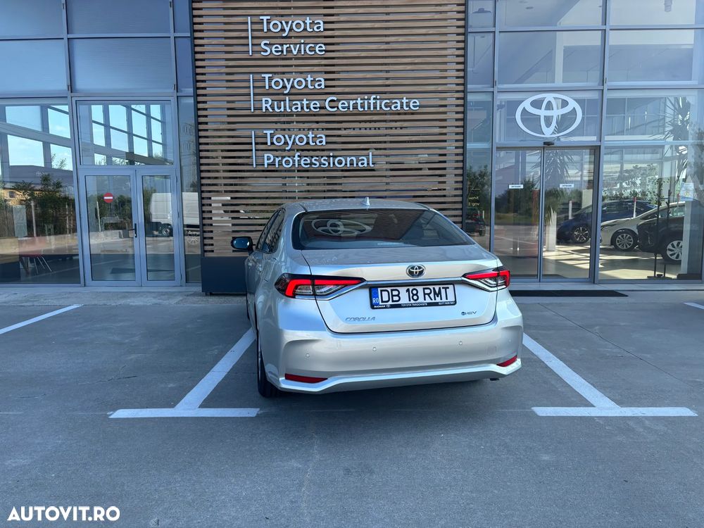 TOYOTA Corolla 2026 — imagine 3
