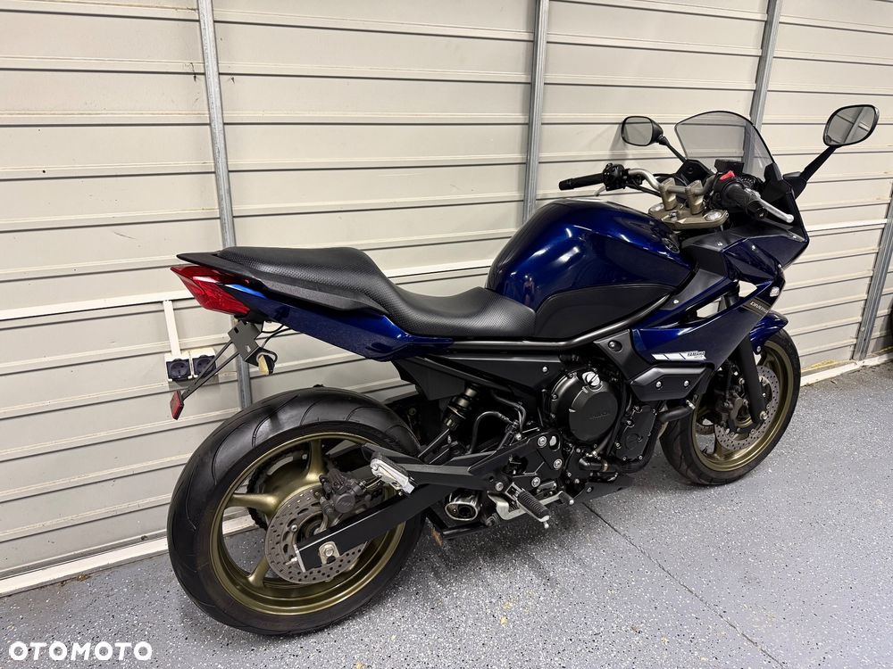 Yamaha XJ - 3