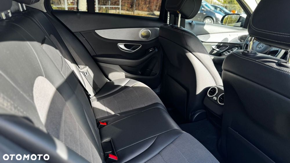 Mercedes-Benz Klasa C 180 Avantgarde - 14