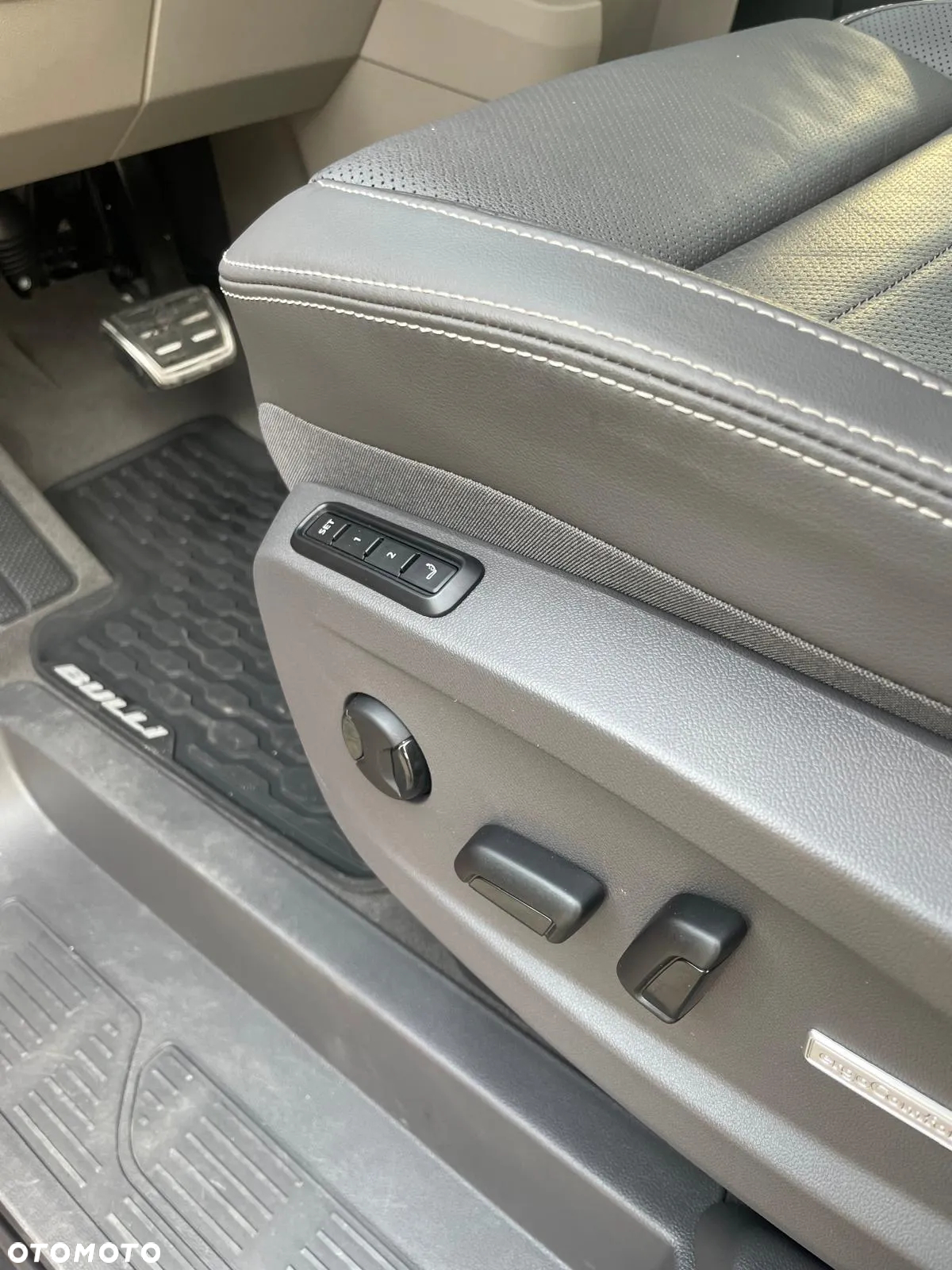 Volkswagen Multivan 2.0 TSI L2 Style DSG - 14
