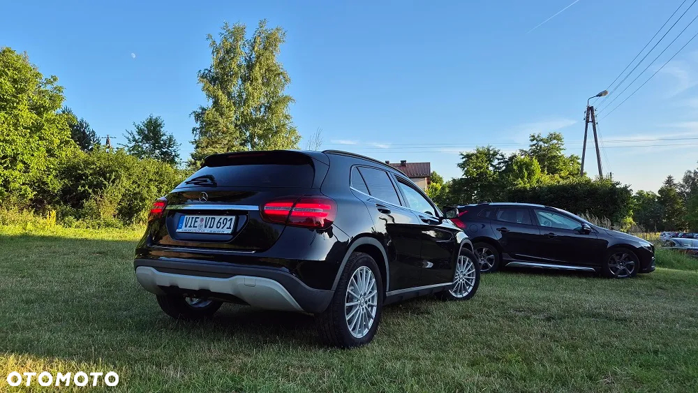 Mercedes-Benz GLA 180 (CDI) d 7G-DCT StreetStyle - 11