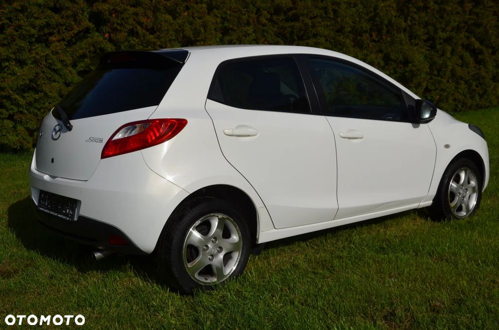 Mazda 2 - 3