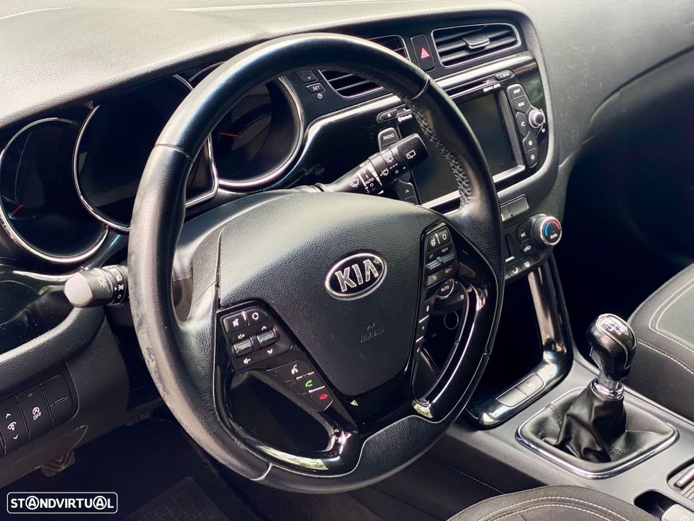Kia Ceed SW 1.6 CRDi ECO - 16