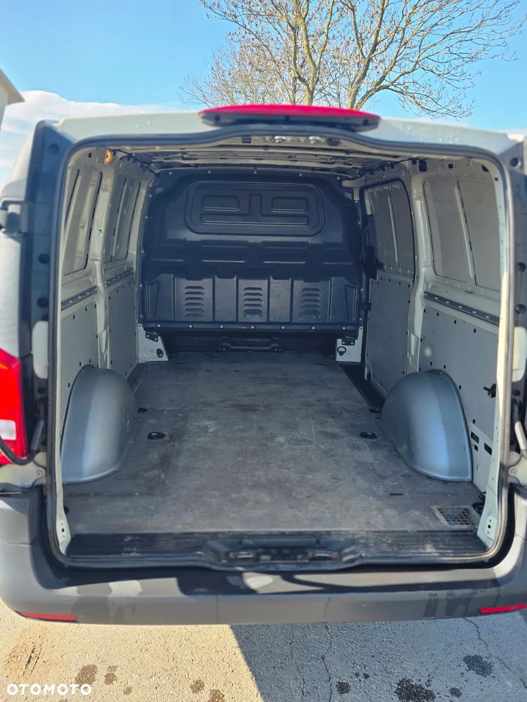 Mercedes-Benz Vito - 16