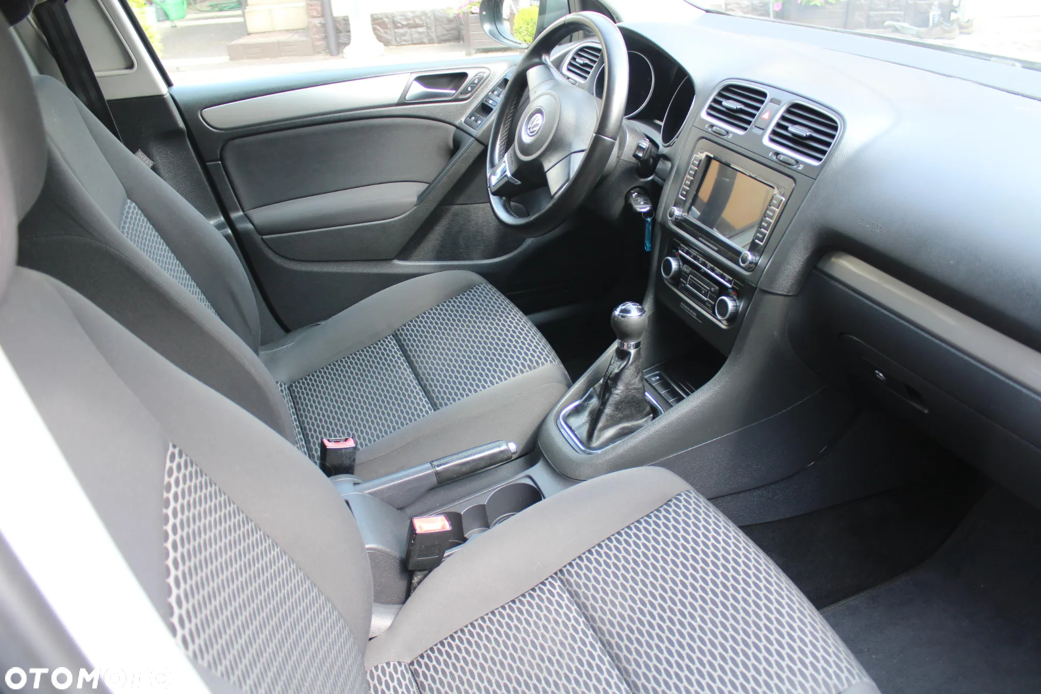 Volkswagen Golf - 12