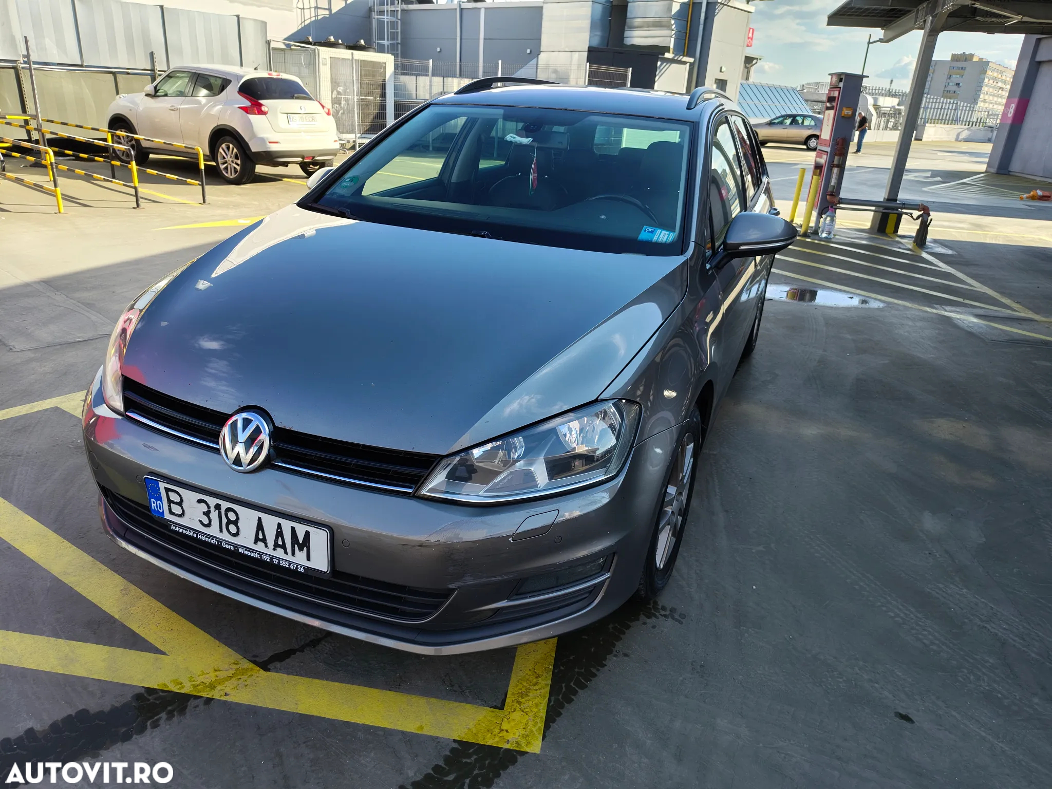 Volkswagen Golf 2.0 TDI (BlueMotion Technology) Highline - 2